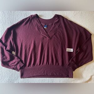 NWT Old Navy V Neck Long Sleeve Comfy Top, Cropped Fit, Maroon. Women’s M